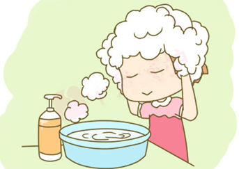 牛皮癣可以经常洗澡吗